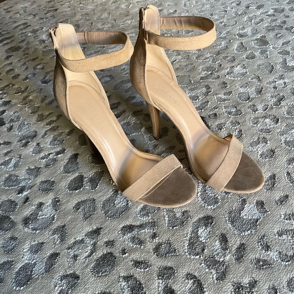 Nude Faux Suede Ankle Strap Stiletto High Heels Size 8 - Picture 2 of 6